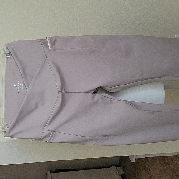 DANSKIN CROSS-WAIST FLARE PANTS.....NWT....MEDIUM - Picture 3 of 11